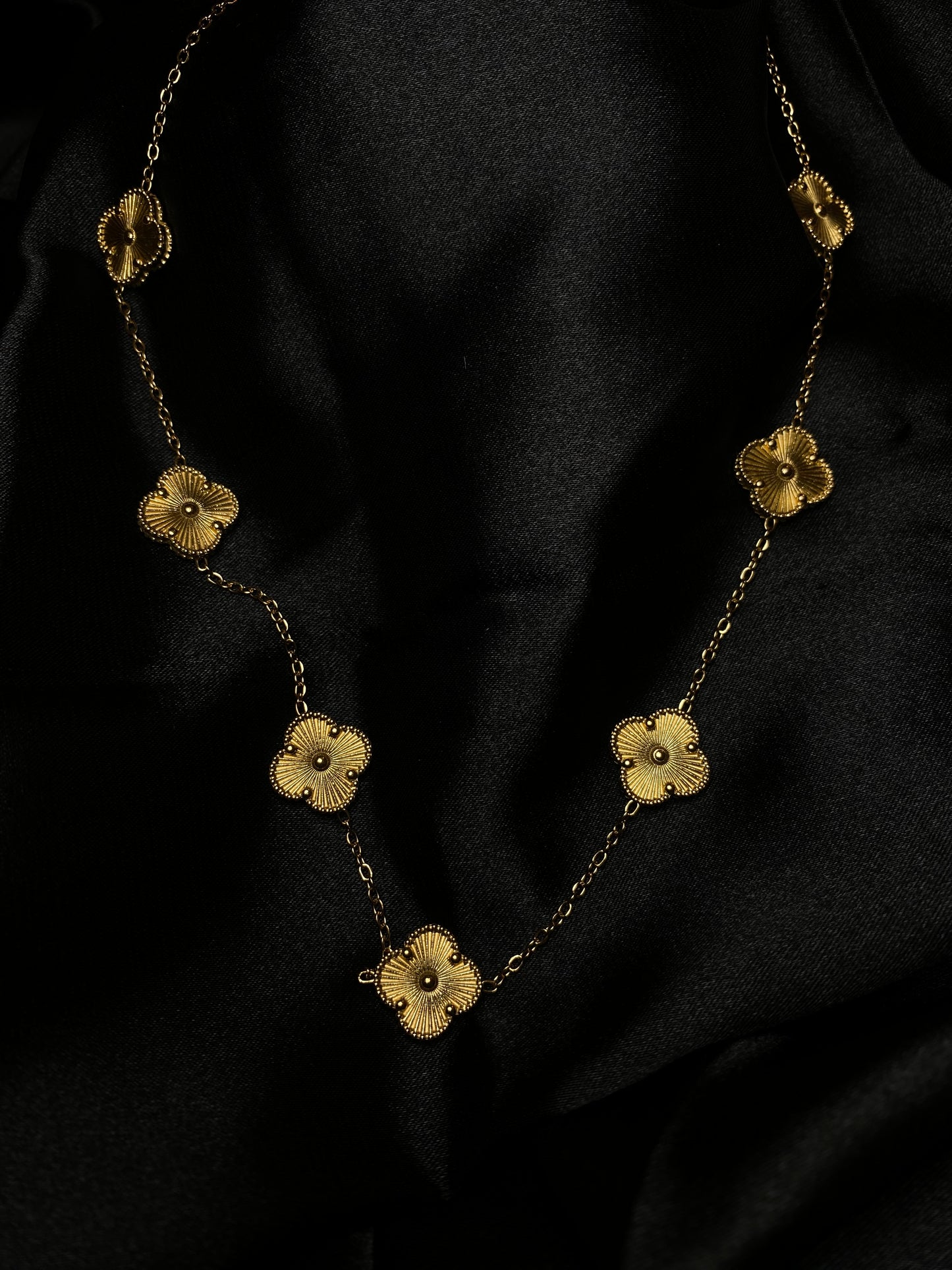 Lyla chain