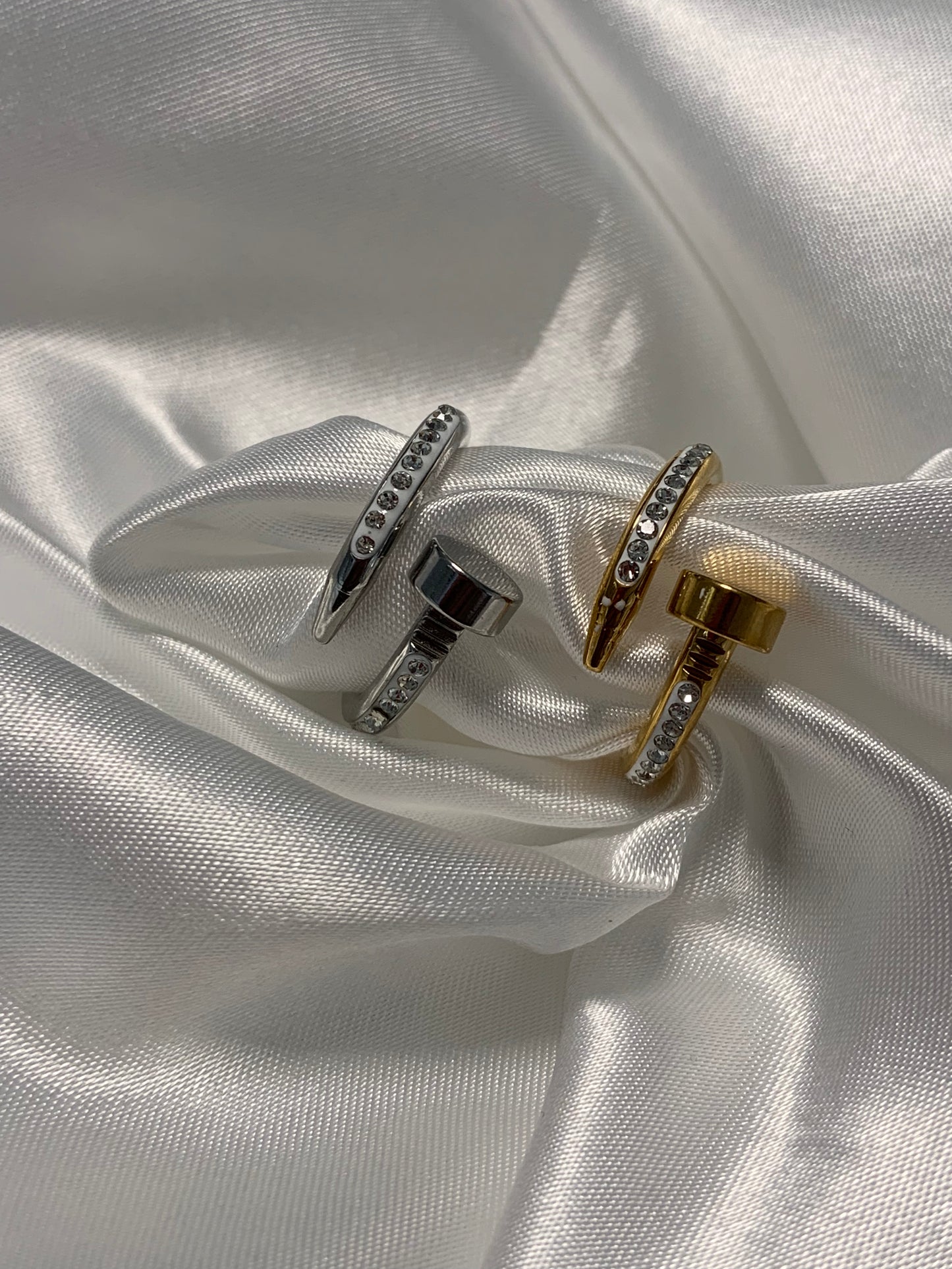 Hera ring