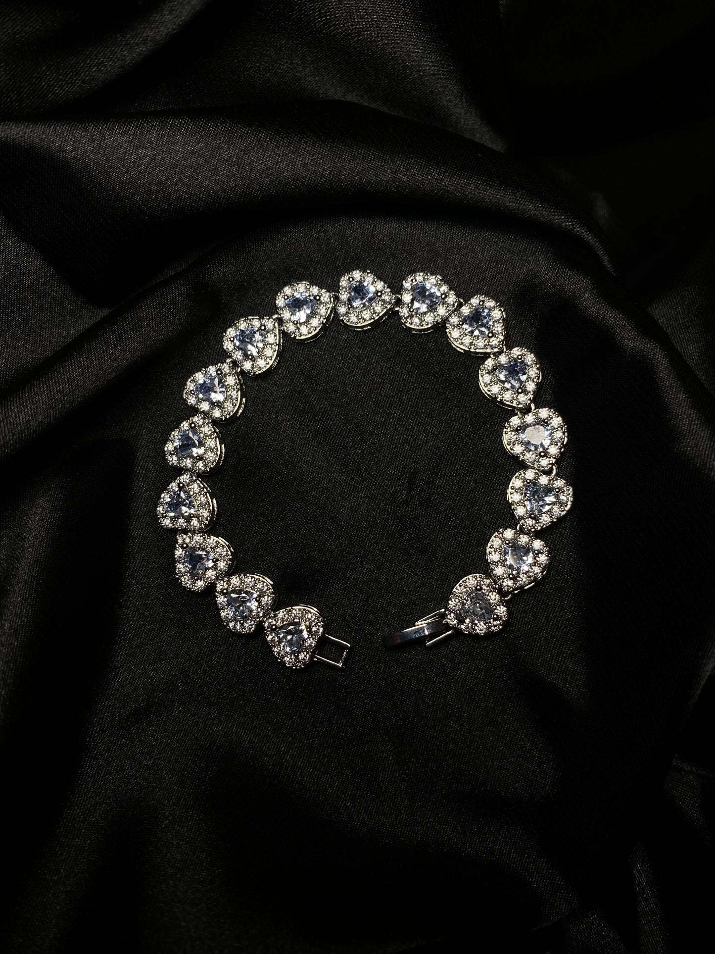 Heart armband silver