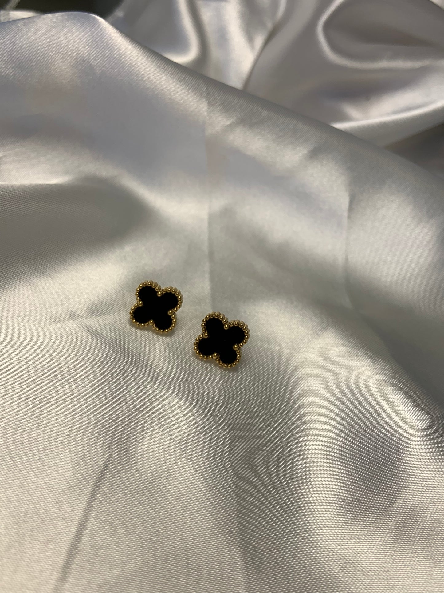 Lira earrings black