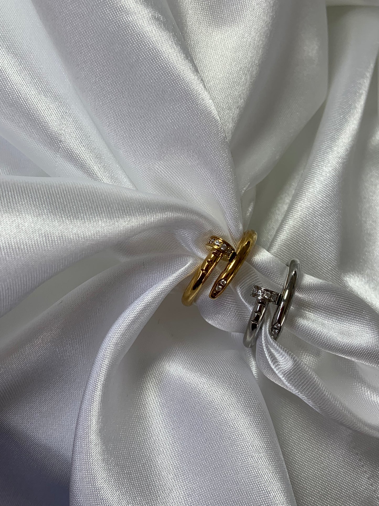 Spike ring