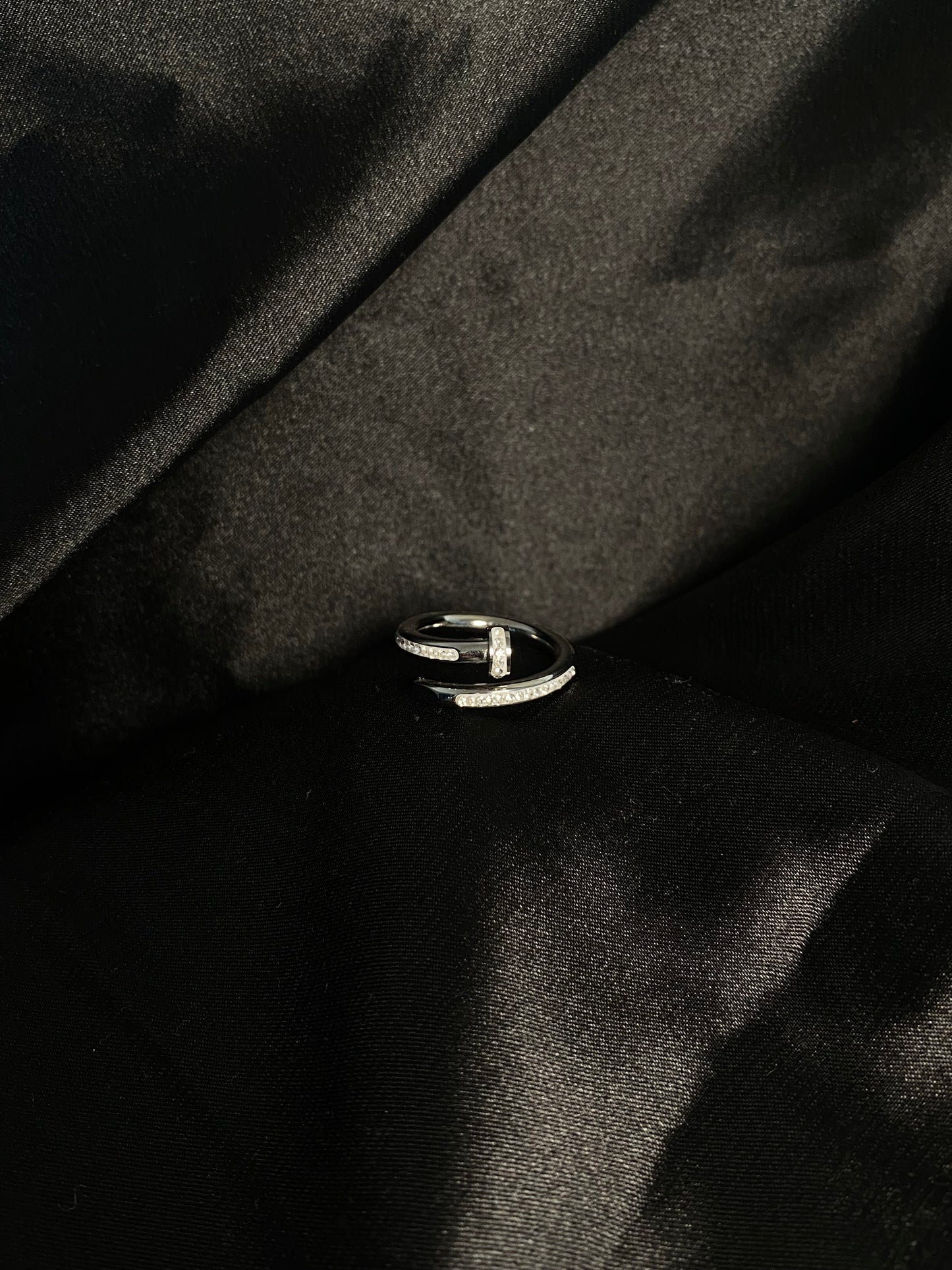 Hera ring