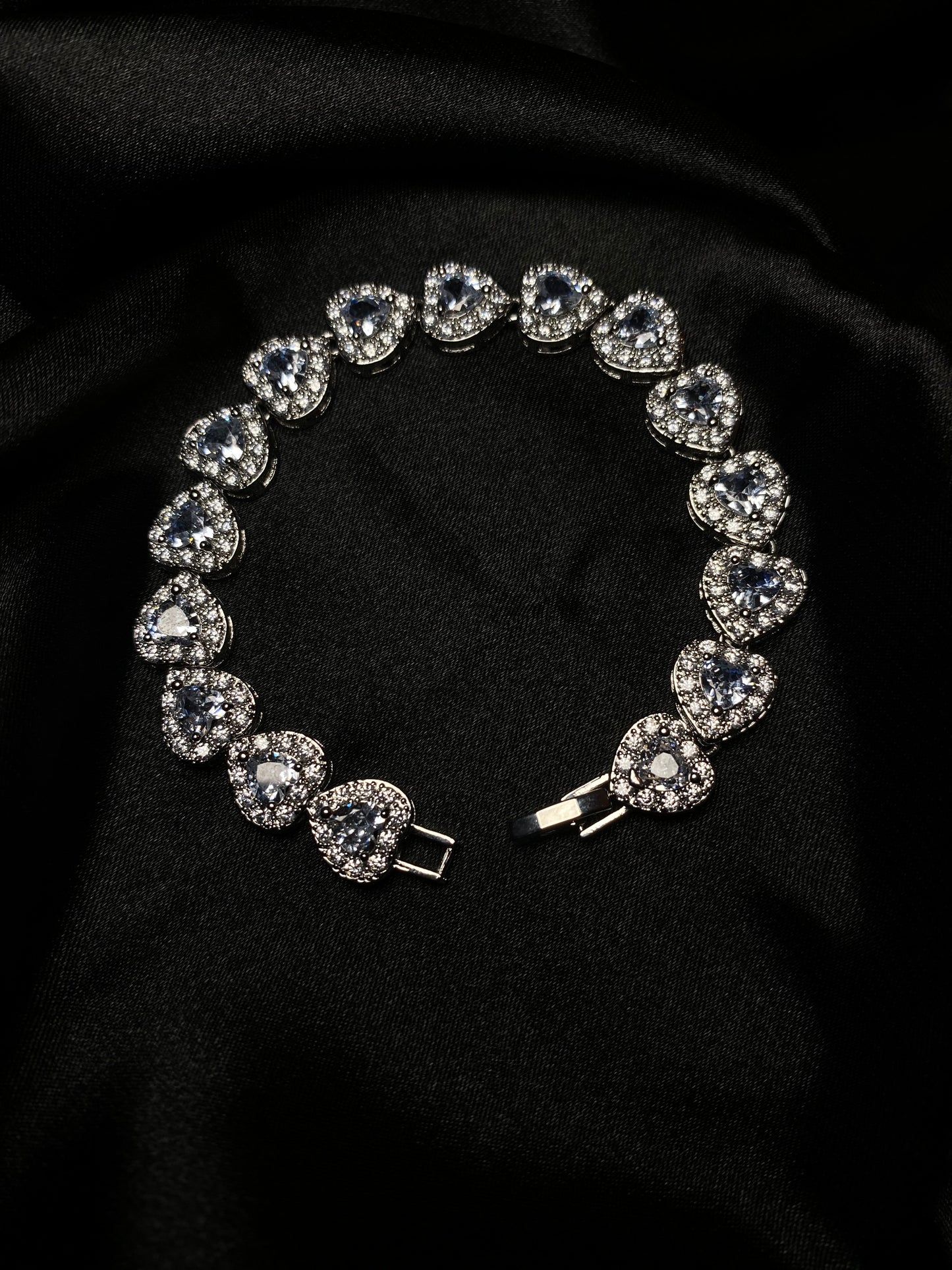 Heart armband silver